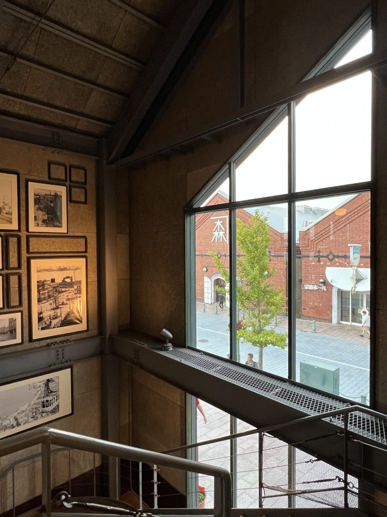 函館金森紅磚倉：星巴克